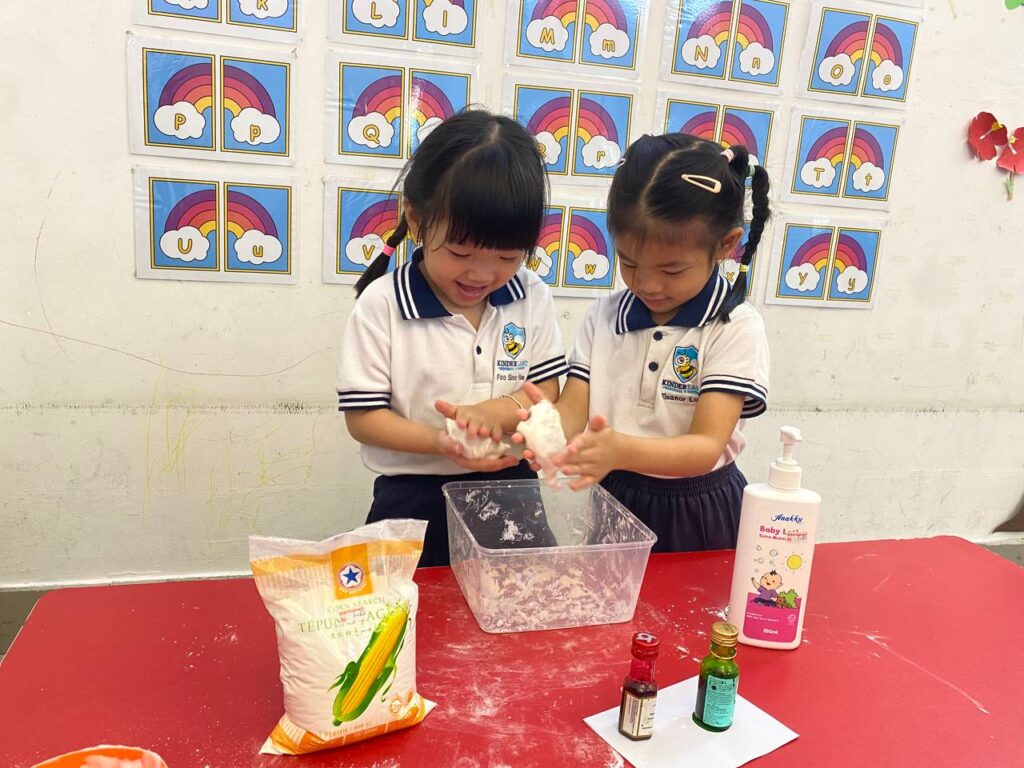From Mathematics and Science to Bahasa Melayu and Mandarin, our Kinder Labz is buzzing!
